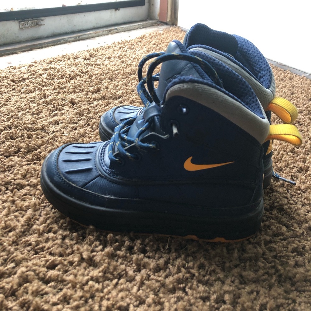 Boys Nike Boots